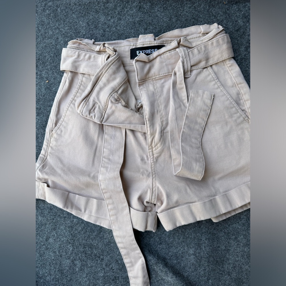 Express Women's Stretch + Supersoft Shortie Extreme High Rise Shorts Size 2